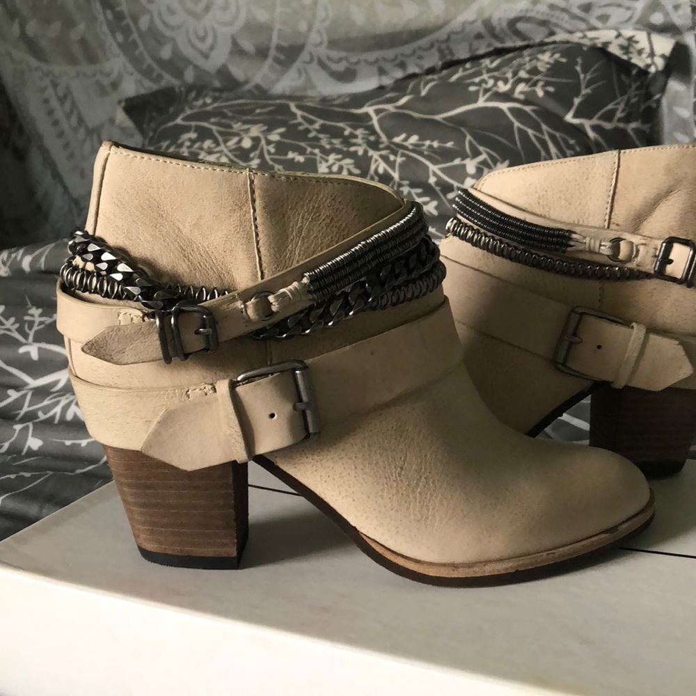 Ivory Booties - Picture 2 of 3